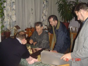 380685_436102079738145_856013062_n