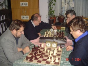 554331_436102033071483_1449690507_n